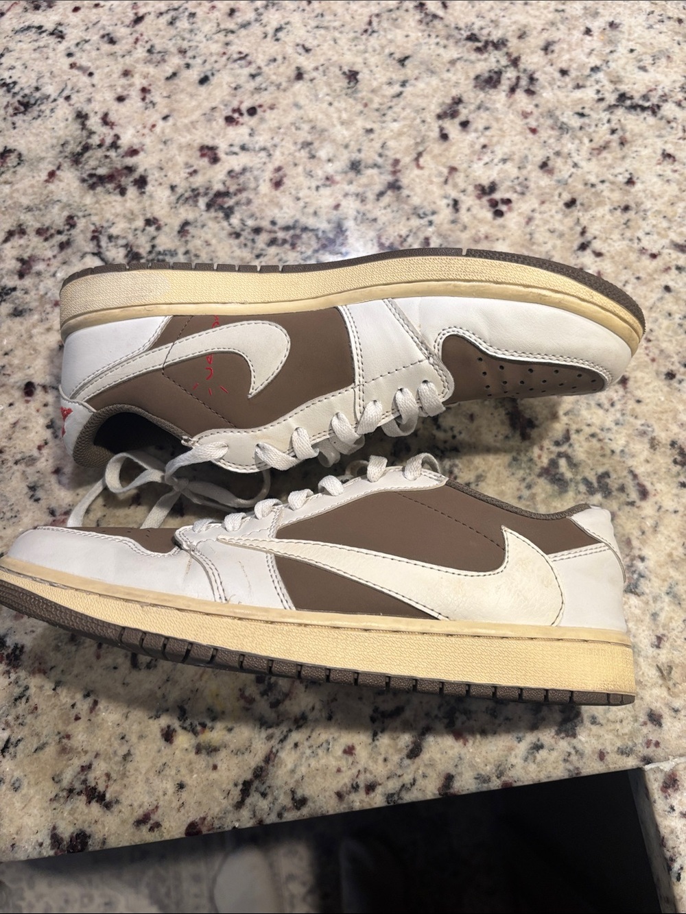 Travis scott reverse mocha Jordan 1 Lows